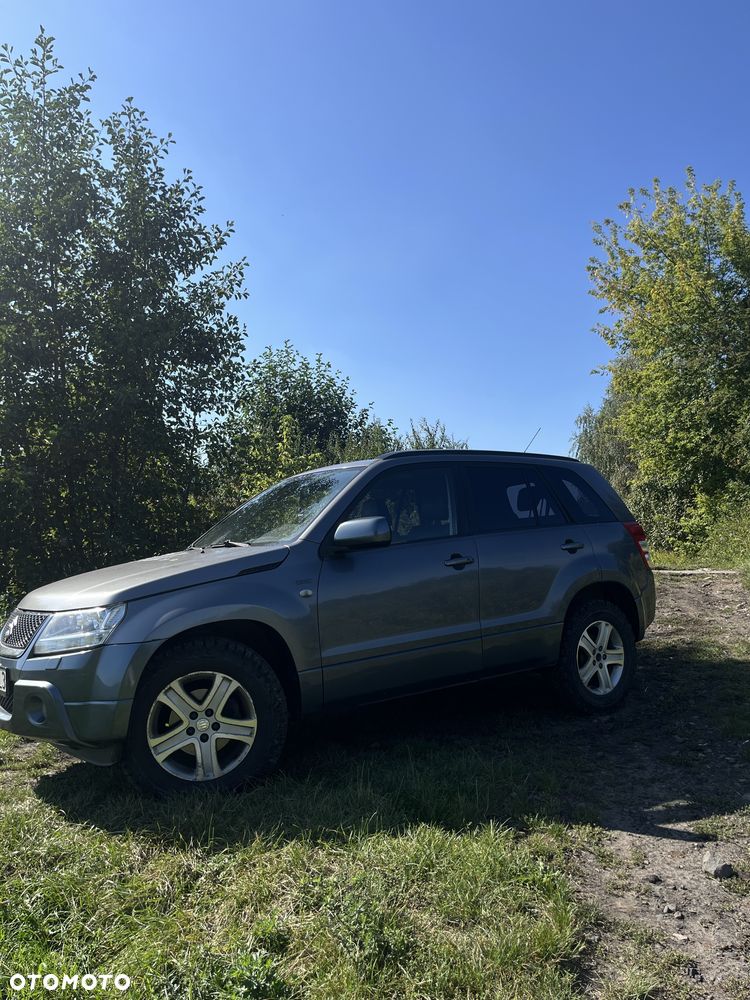 Suzuki Grand Vitara - 2