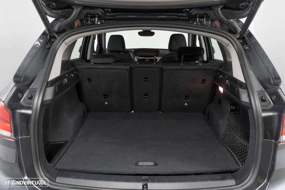 BMW X1 25 e xDrive Corporate Edition - 26