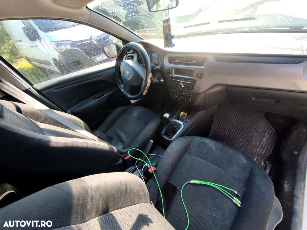 Peugeot 301 1.2 PureTech Active - 1
