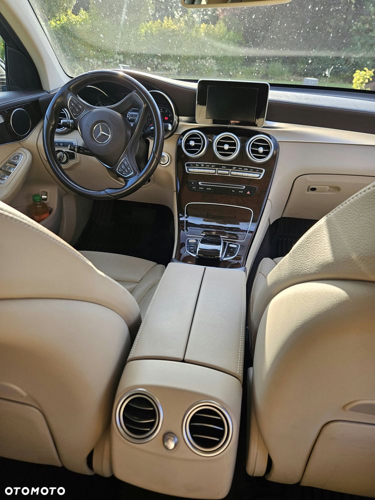 Mercedes-Benz GLC 300 4-Matic - 7