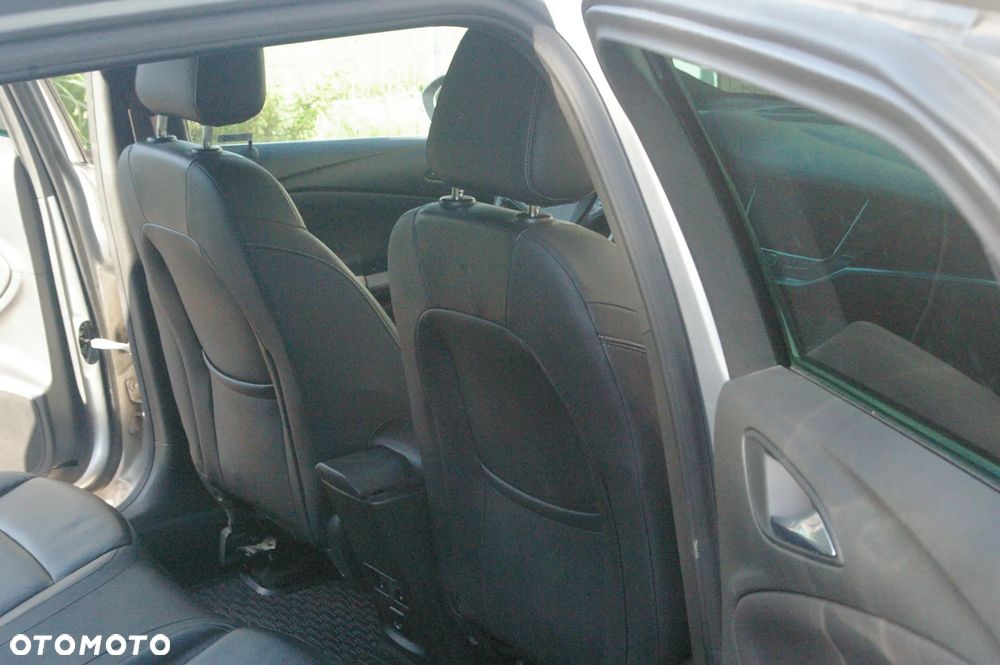 Opel Astra 1.4 T Elite S&S - 8