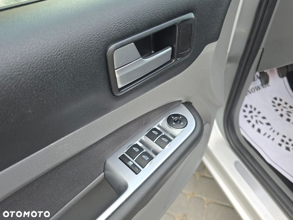 Ford Focus 1.8 Titanium - 27