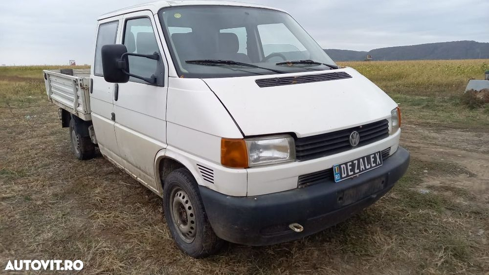 Dezmembrari Volkswagen Transporter T4 DOKA 2.5 TDI ACV - 2