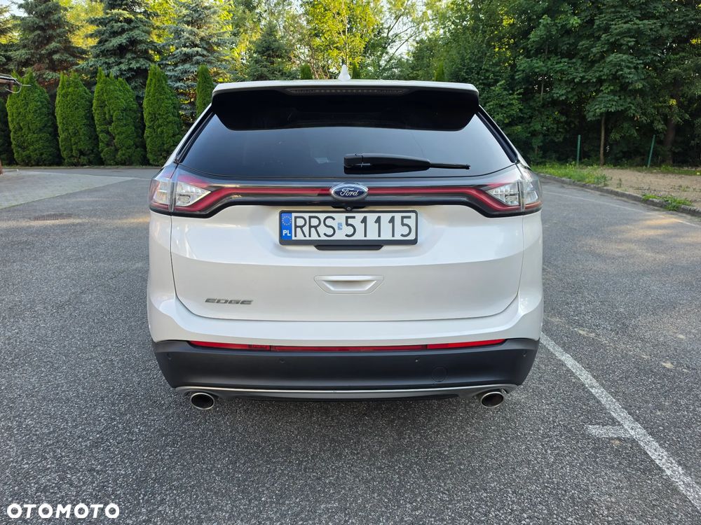 Ford Edge 2.0 TDCi Bi-Turbo 4x4 Titanium - 12