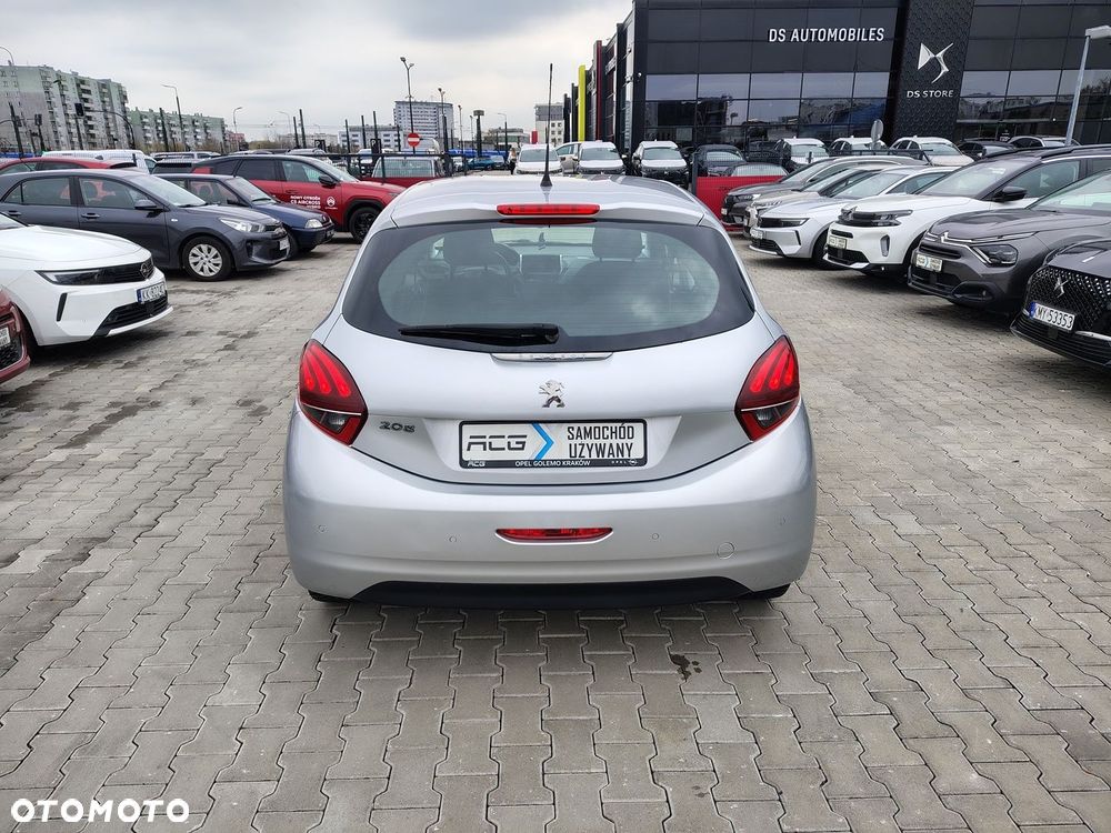 Peugeot 208 1.2 PureTech Active - 8