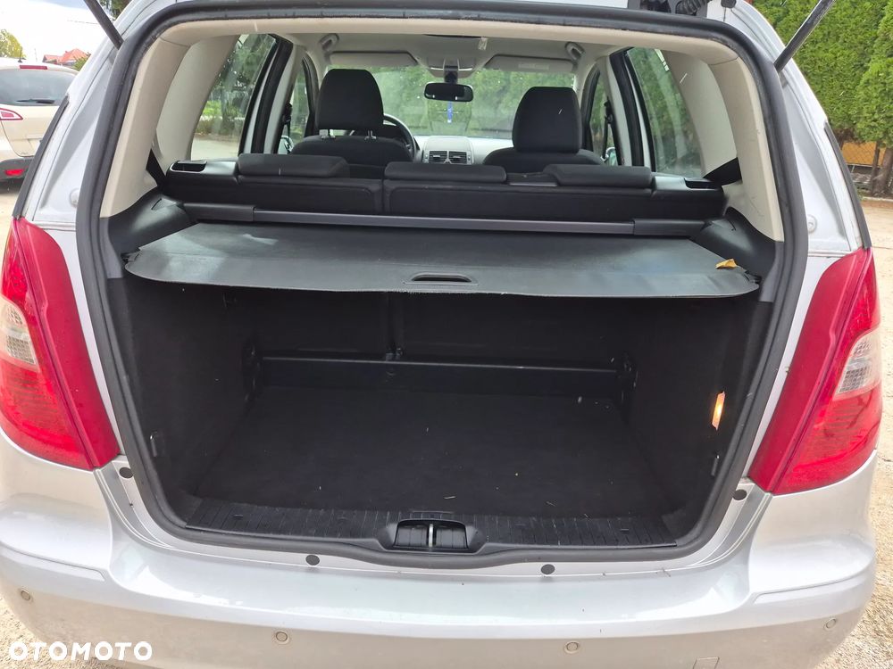 Mercedes-Benz Klasa A 150 Autotronic Elegance - 23