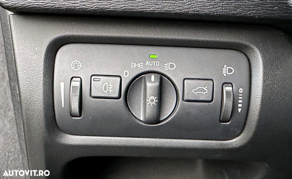 Volvo V40 - 31