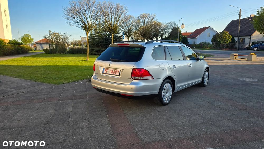 Volkswagen Golf - 38