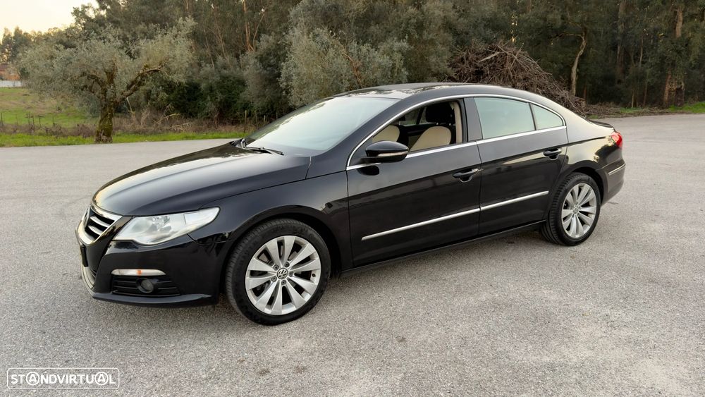 VW Passat CC 2.0 TDi BlueMotion DSG - 1
