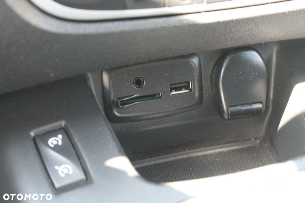 Renault Grand Scenic - 17