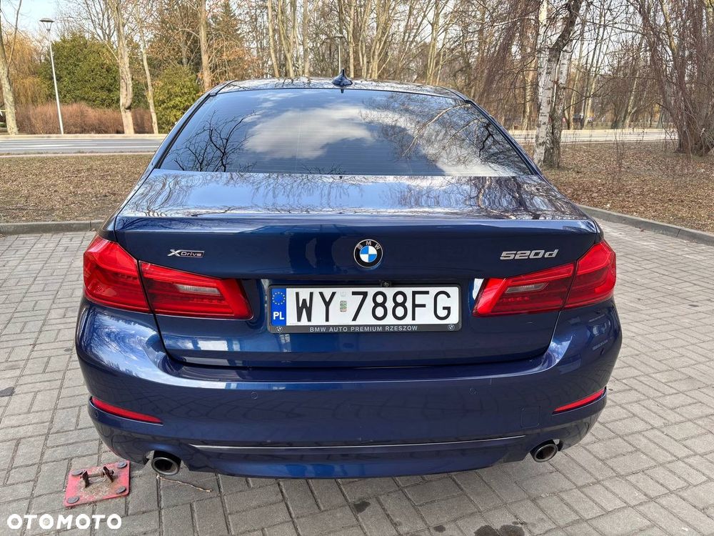 BMW Seria 5 520d xDrive MHEV Sport Line sport - 4