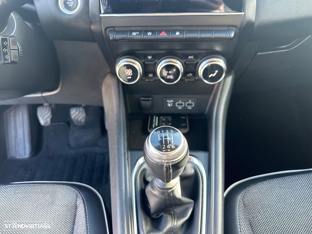 Renault Captur BLUE dCi 115 INTENS - 19