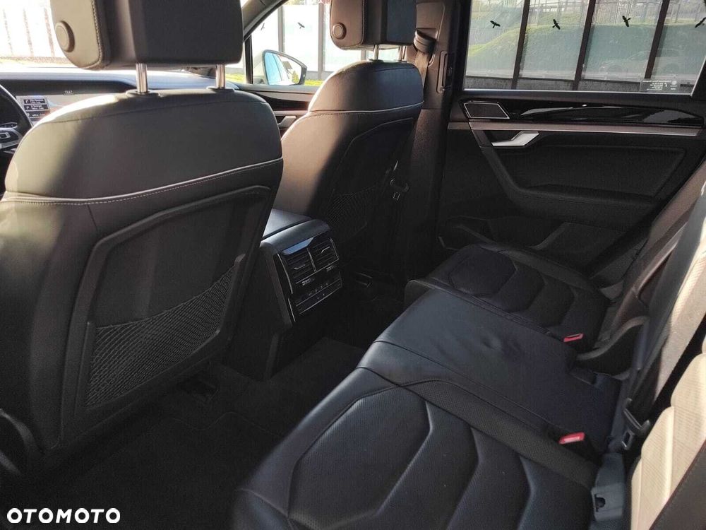 Volkswagen Touareg 3.0 V6 TDI SCR 4Mot R-Line - 24