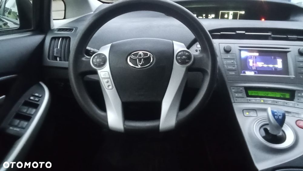 Toyota Prius (Hybrid) Comfort - 19