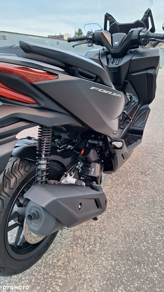 Honda NSS - 24