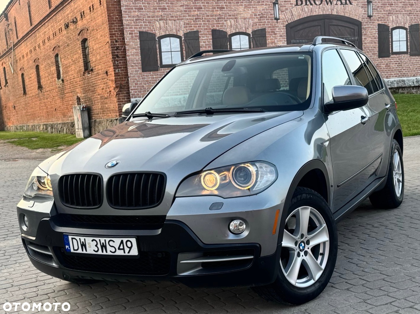 BMW X5 4.8i xDrive - 13