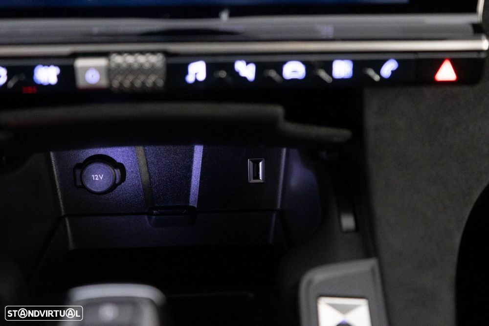 DS DS7 Crossback E-Tense Performance Line EAT8 - 29