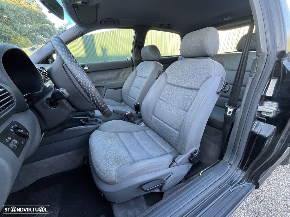 Audi A3 1.6 - 4
