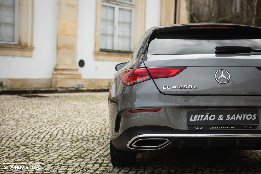 Mercedes-Benz CLA 250 e 8G-DCT AMG Line Advanced Plus - 19