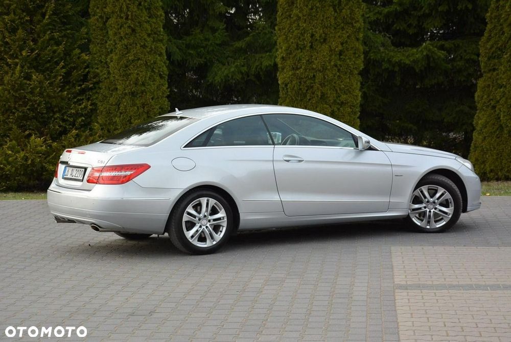 Mercedes-Benz Klasa E 350 CGI BlueEffICIENCY - 11