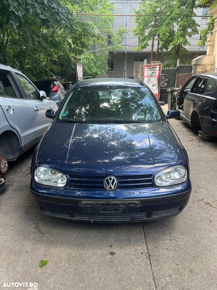 Dezmembrez VW Volkswagen Golf 4 break albastru 1,4 benzina BCA 2003 - 2