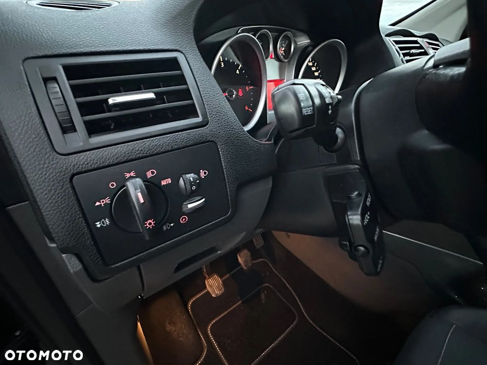 Ford Kuga 2.0 TDCi Trend - 12