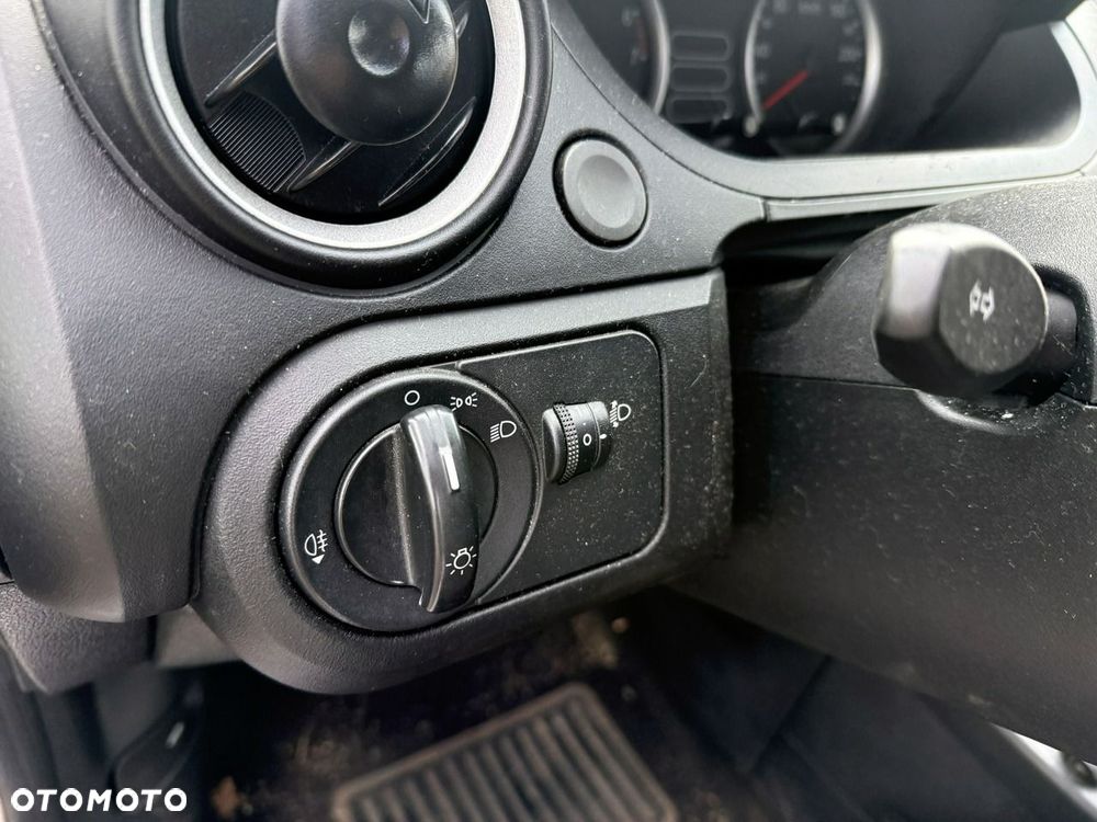 Ford Fiesta - 8