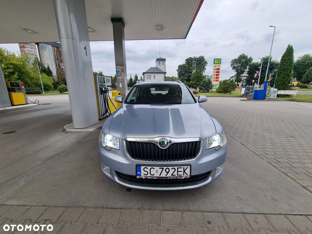 Skoda Superb 2.0 TDI Platinum - 30