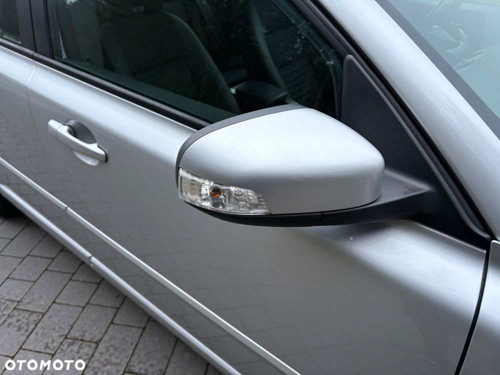 Volvo V50 2.0D DPF Kinetic - 11