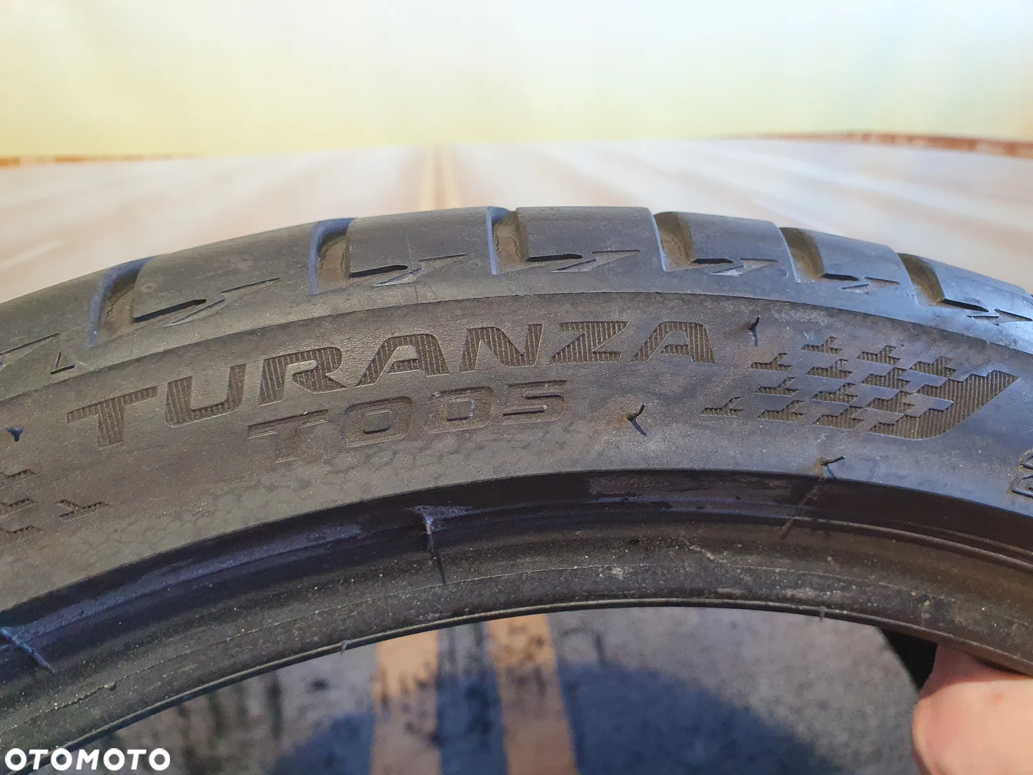 Opona pojedyncza Bridgestone Turanza T005  215/40/18 - 5