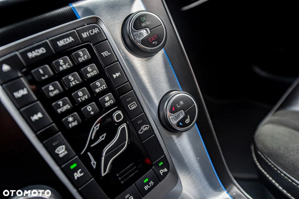 Volvo V40 T3 R-Design Summum - 35