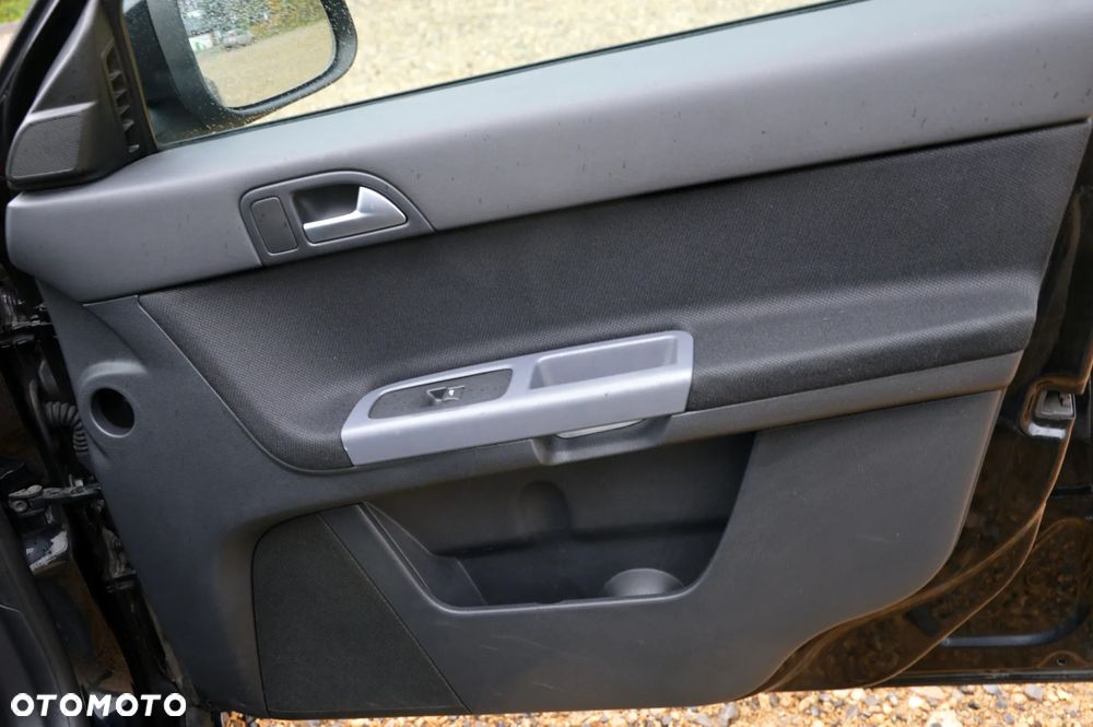 Volvo V50 D2 Momentum - 30