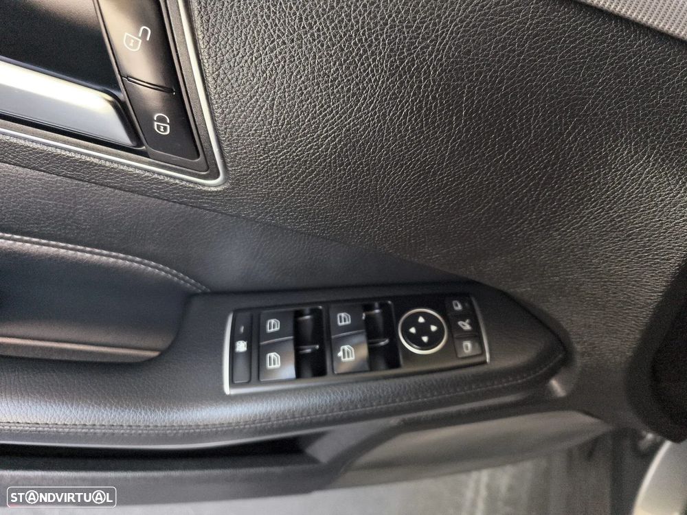 Mercedes-Benz E 300 Bluetec Hybrid Avantgarde - 17