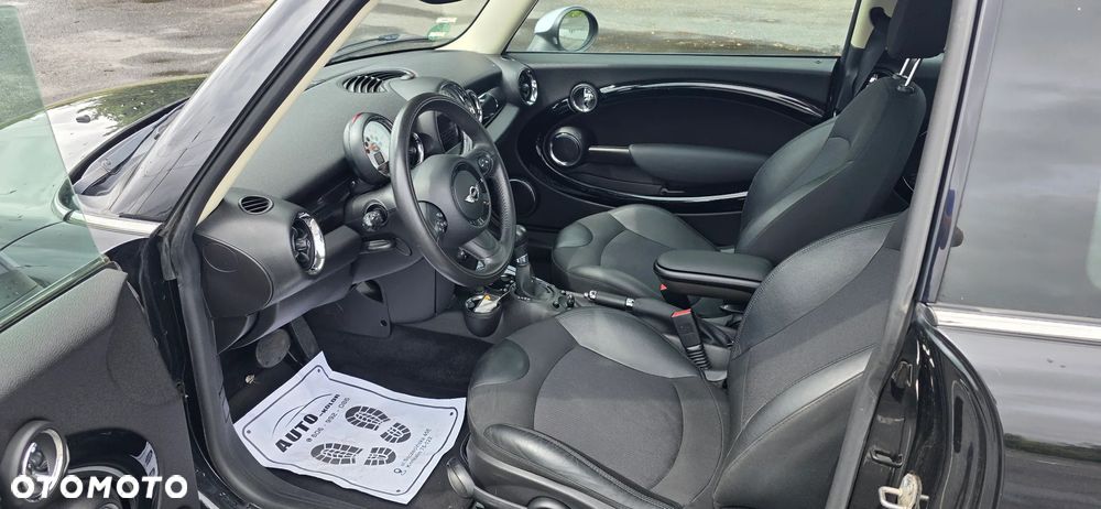 MINI Clubman Cooper D Hampton - 30