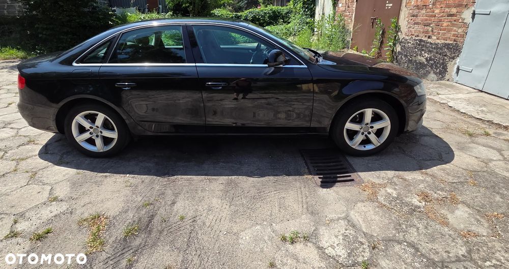 Audi A4 Limousine - 3