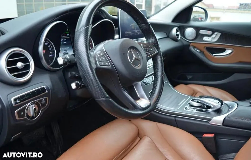 Mercedes-Benz C - 3