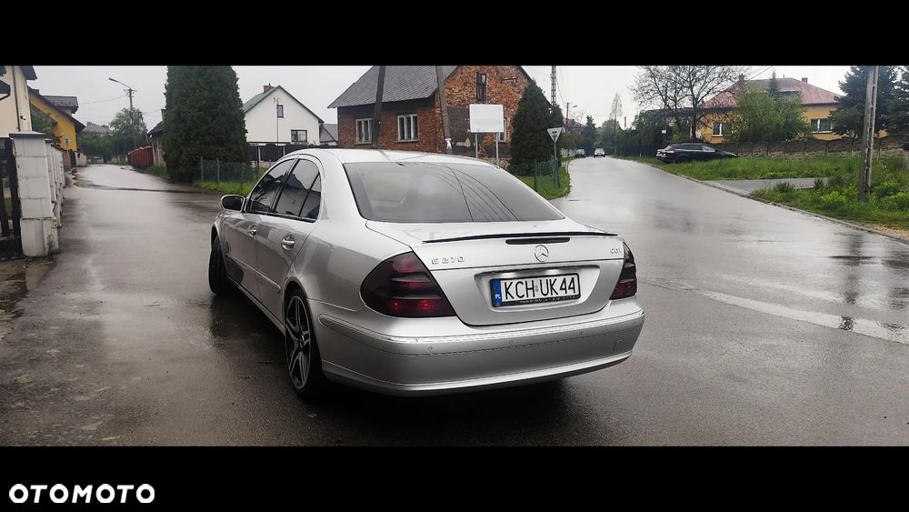 Mercedes-Benz Klasa E - 5