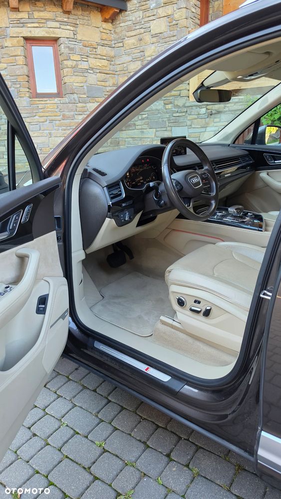 Audi Q7 - 14