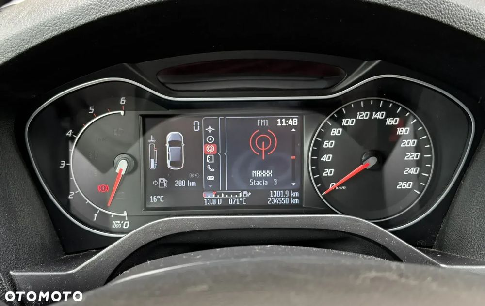 Ford S-Max - 8