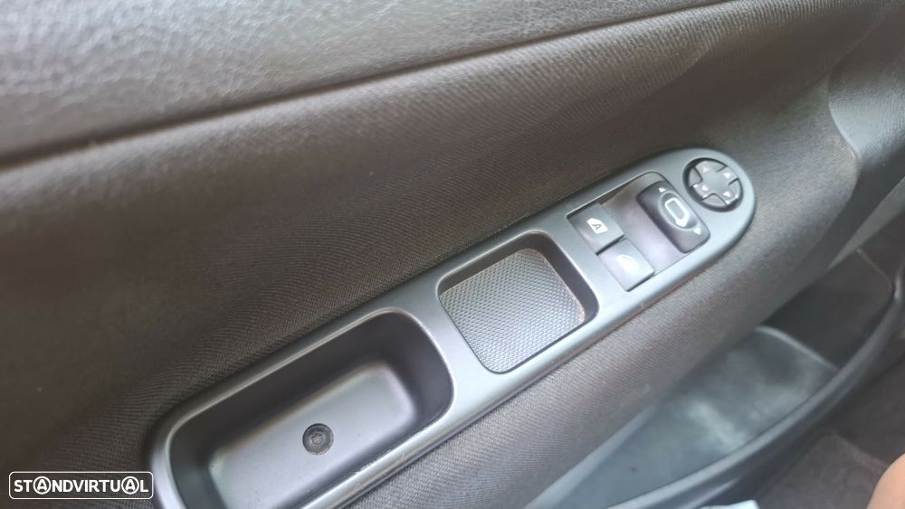 Peugeot 207 SW - 17