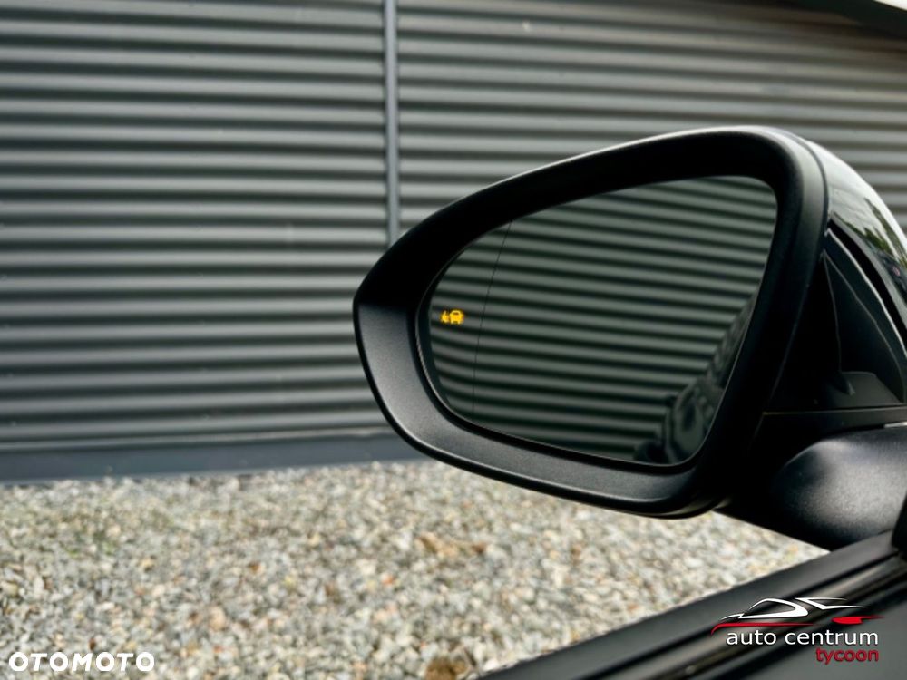 Opel Insignia - 34