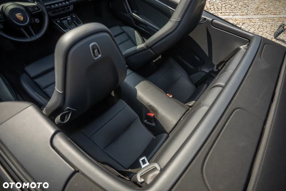 Porsche 911 Carrera S PDK - 20