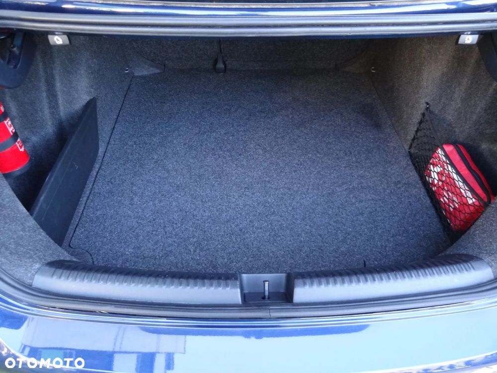 Volkswagen Jetta - 23