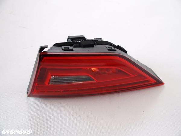 Audi A3 Lampa prawa tylna prawy tyl a 3 12r sedan 8V5945094K