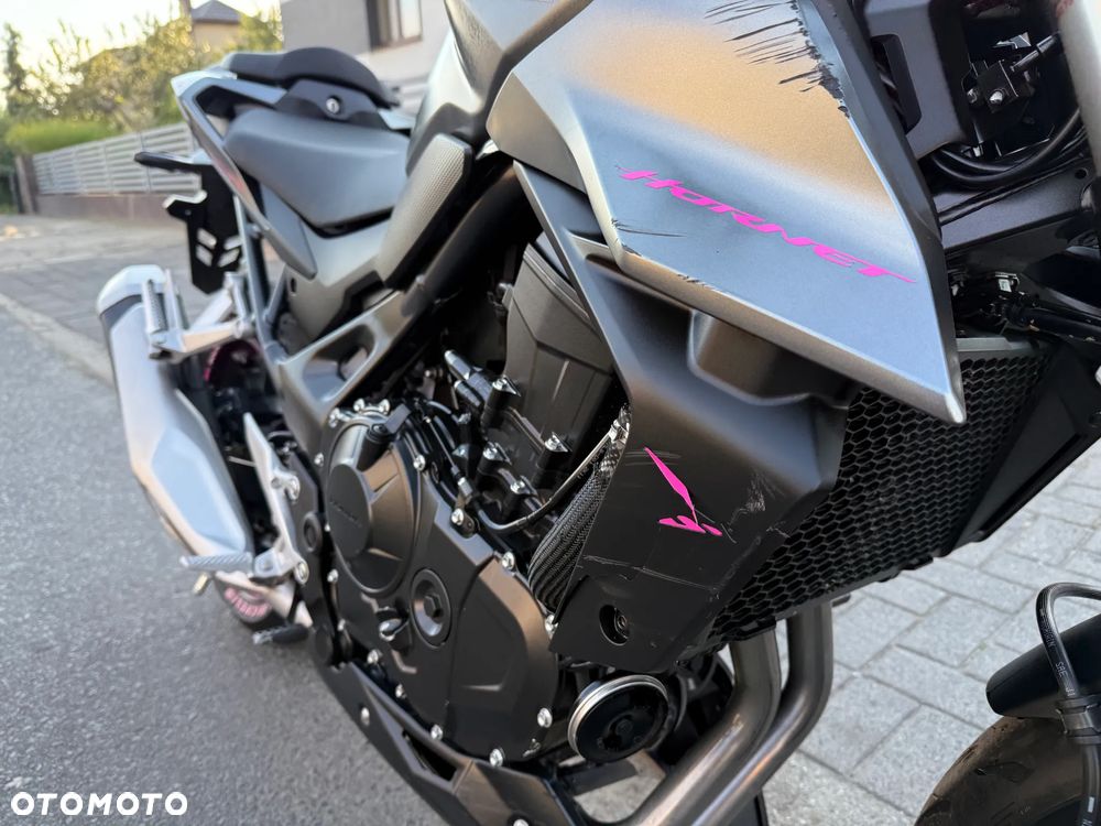 Honda Hornet - 28