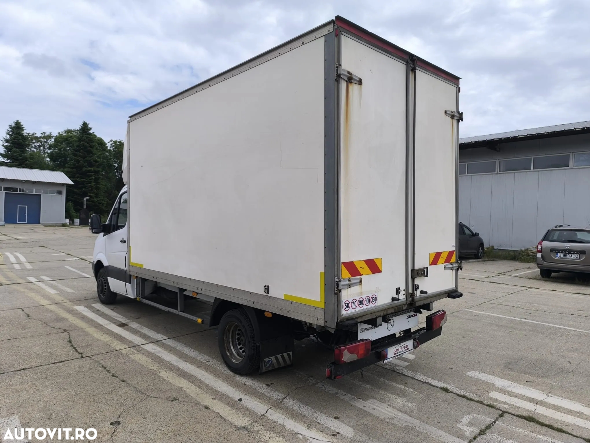 Mercedes-Benz Sprinter - 6