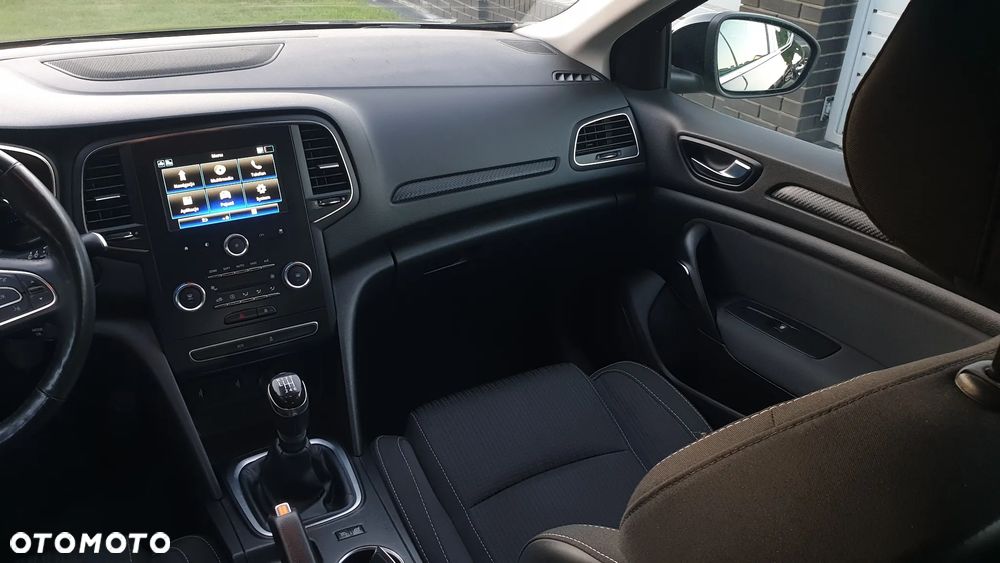 Renault Megane BLUE dCi 115 BOSE EDITION - 15