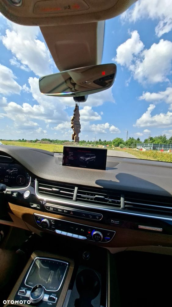 Audi Q7 - 15