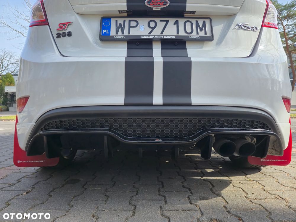 Ford Fiesta 1.6 EcoBoost ST - 25