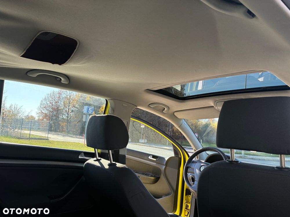 Volkswagen Golf V 1.4 Comfortline - 15